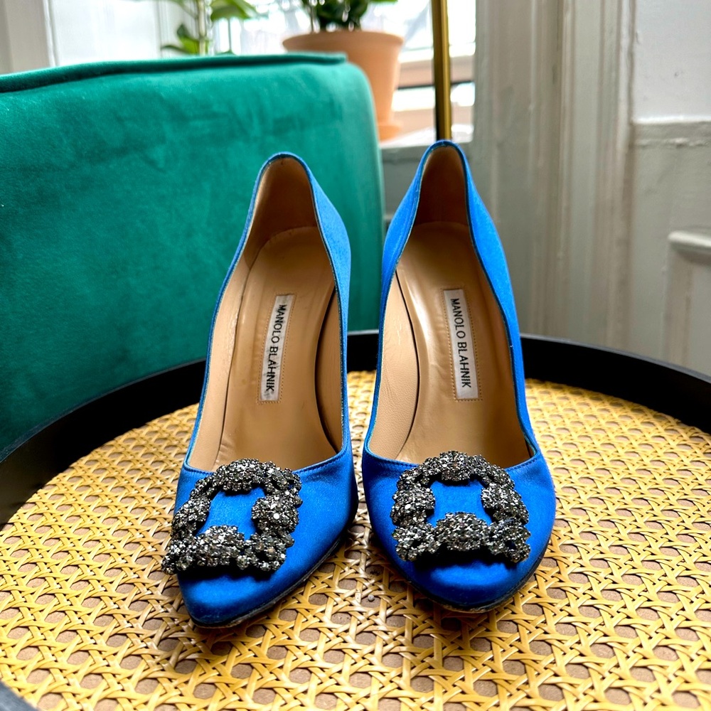 Manolo Blahnik Hangisi Blue Satin Jewel Buckle Pumps